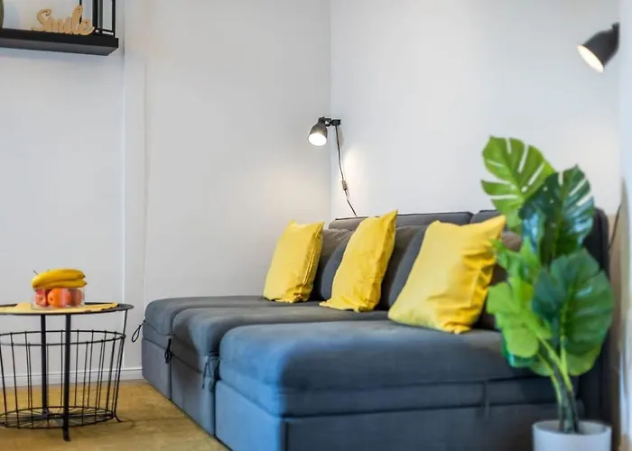 1 Schulterblatt-apartments For 6 * Hamburg