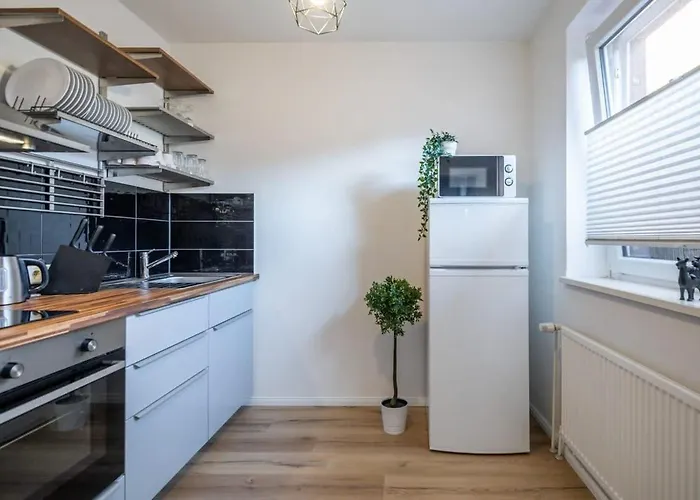 1 Schulterblatt-apartments For 6 *