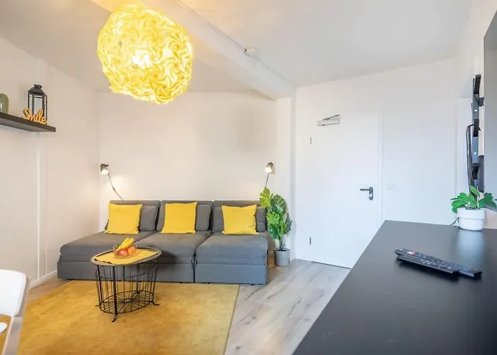 Apartment 1 Schulterblatt-apartments For 6 *