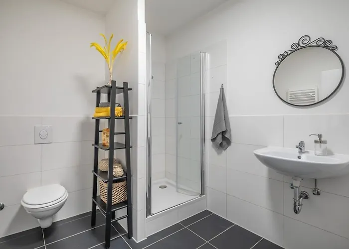 1 Schulterblatt-apartments For 6 *